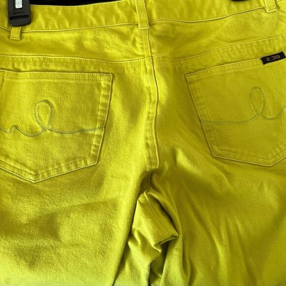 Lime green Bermuda shorts size 8 - Picture 4 of 6